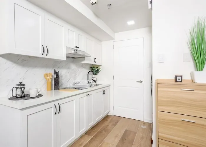 Julias Upscale Airy Getaway 1 Bedroom Golf View * マニラ市
