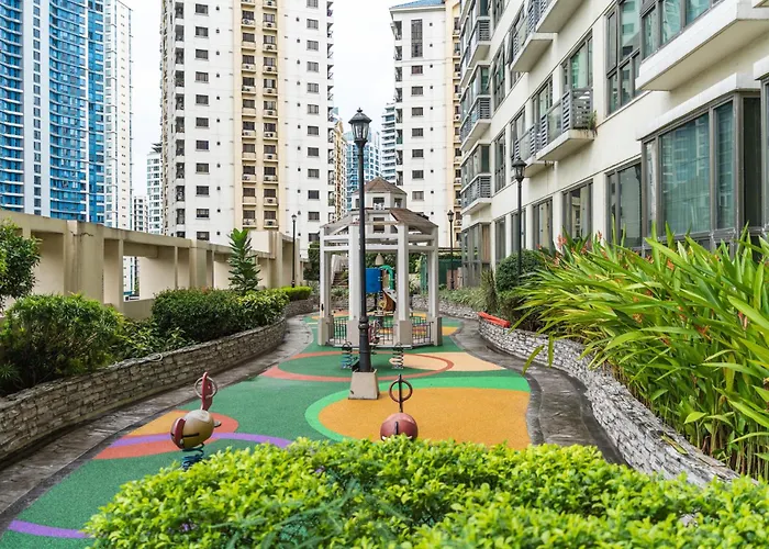 Julias Upscale Airy Getaway 1 Bedroom Golf View *