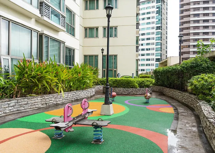 Julias Upscale Airy Getaway 1 Bedroom Golf View アパート *